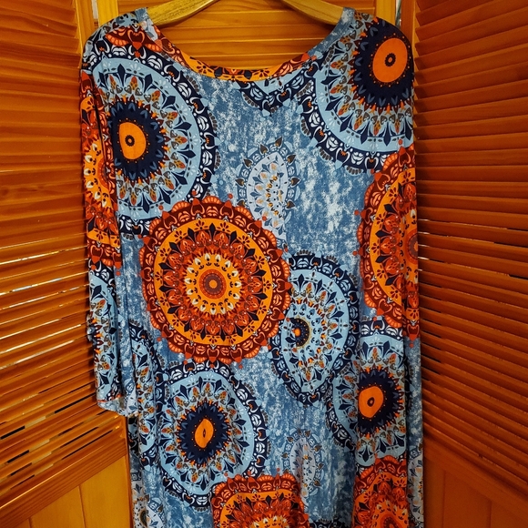 Showmall Sharkbite Hem Medallion Pattern Plus Size 5X Tunic Top - Picture 5 of 10